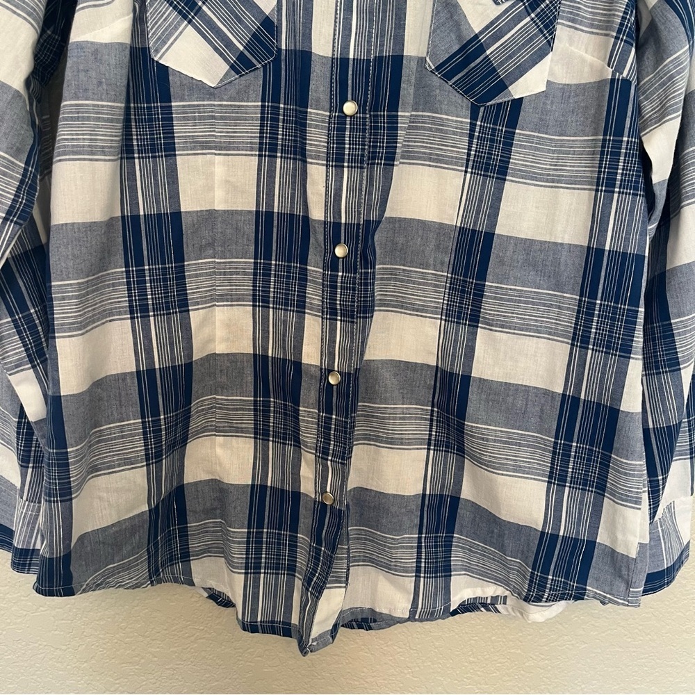 Wrangler Blue and White Plaid Western Button Down Shirt Women's Medium - Picture 4 of 15
